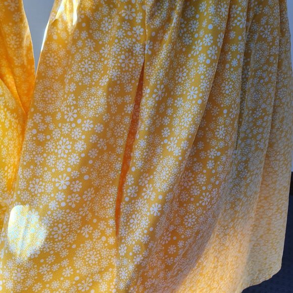 Vintage Floral dress Peasant prairie Sze 8/10 yellow frill hem longsleev pockets - Picture 6 of 6